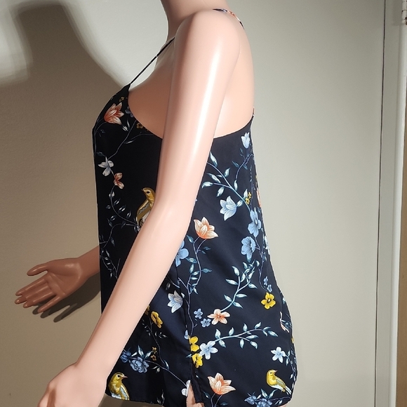 Chelsea & Theodore Floral Tank Top - Black, Blue, Yellow - Picture 4 of 6